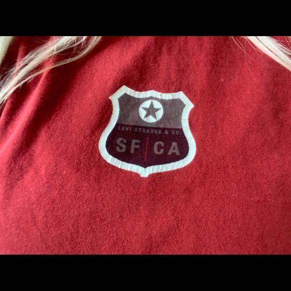 90s vintage Levi’s T-shirt - Picture 2 of 5